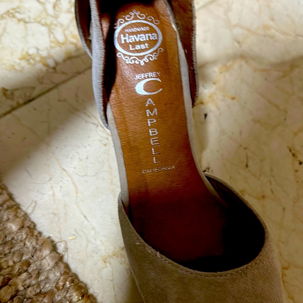 Jeffrey Campbell Women's Taupe Suede Pump - Havana Last